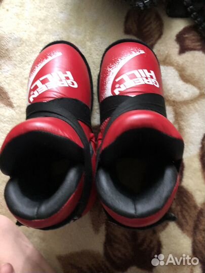 Боксерские перчатки