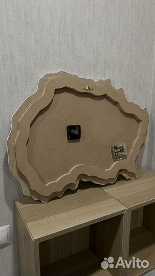 Интерьерные настенные часы жеода с подсветкой