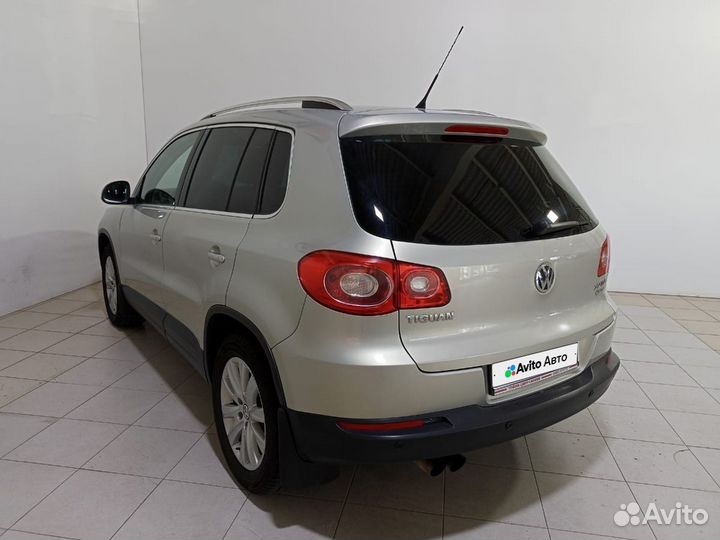 Volkswagen Tiguan 2.0 AMT, 2011, 130 000 км