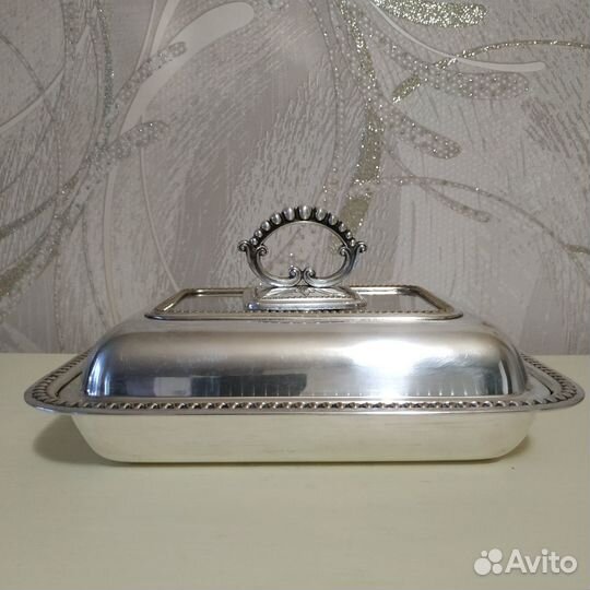 Антикварное блюдо с крышкой