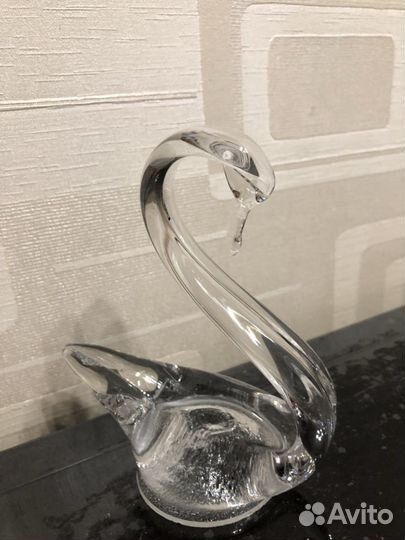 Лебедь стеклянный