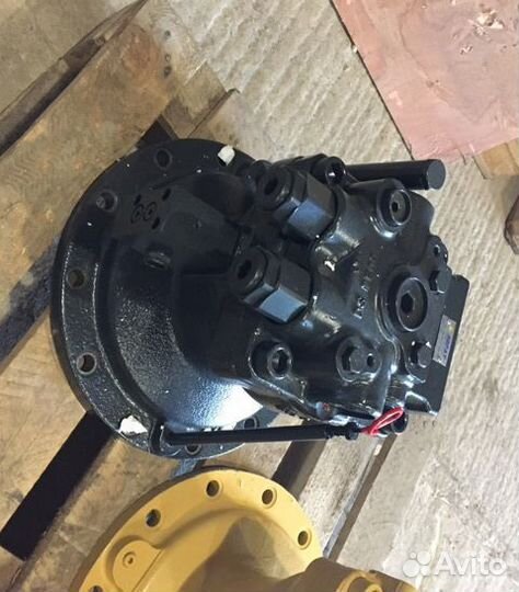 38Q6-11101 Гидромотор поворота