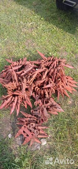 Палец на косилку