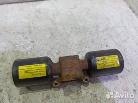 Гидроаккумулятор подвески