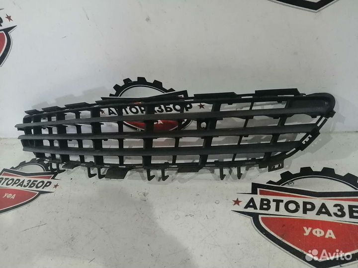 Решетка переднего бампера opel astra h gtc 3d