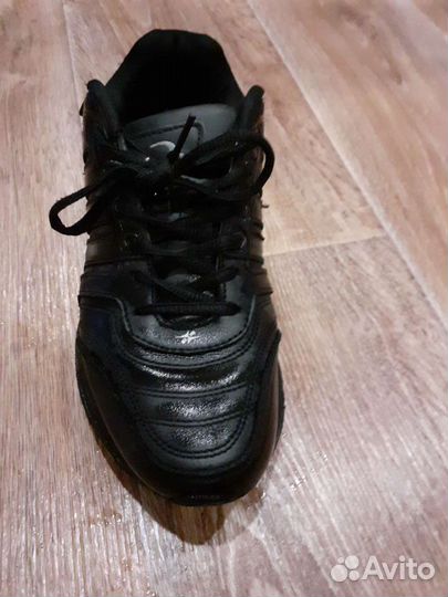 Кроссовки Bona