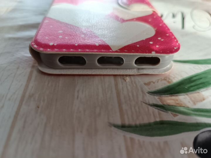 Чехлы на телефон