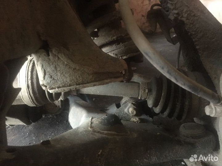 Nissan Navara Pathfinder R51 Полуось задняя