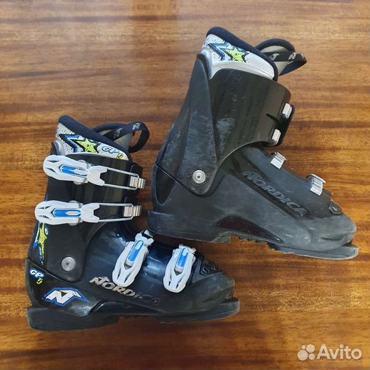 Горнолыжные ботинки детские р.23 (российск. 36-37)
