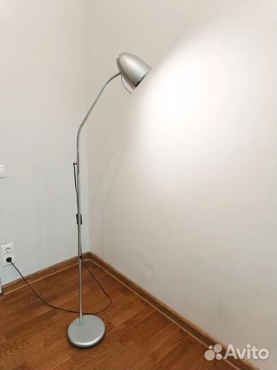 Торшер напольный