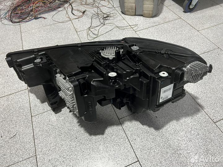 Фара на BMW X7