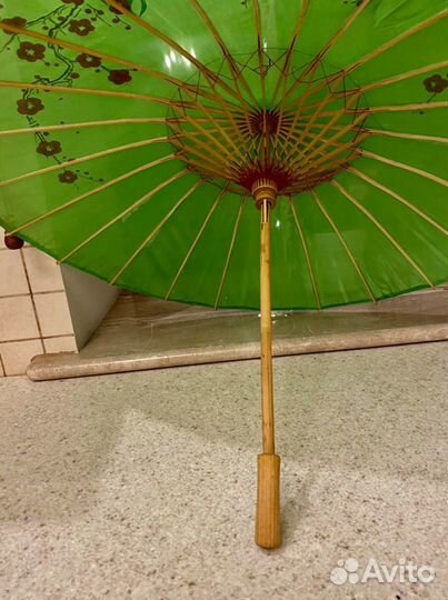 Японско -китайский зонтик,в отлисном сострянии