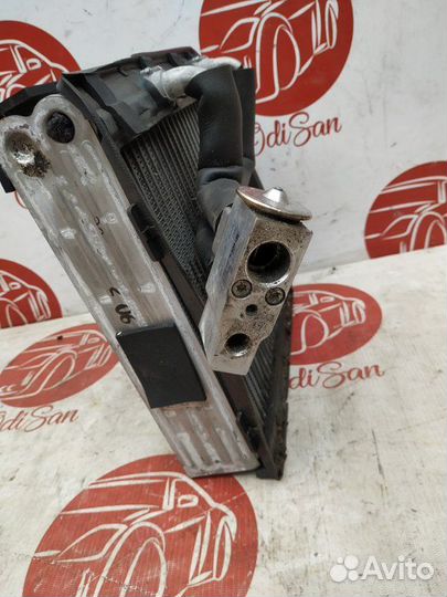 Испаритель кондиционера салонный Nissan Navara D40