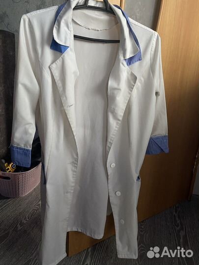 Медицинские халаты 3 шт