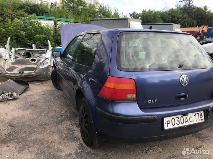 В разборе volkswagen Golf / Variant / 4Motion