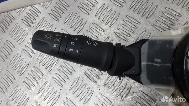 Переключатель поворотов подрулевой Nissan X-Trail