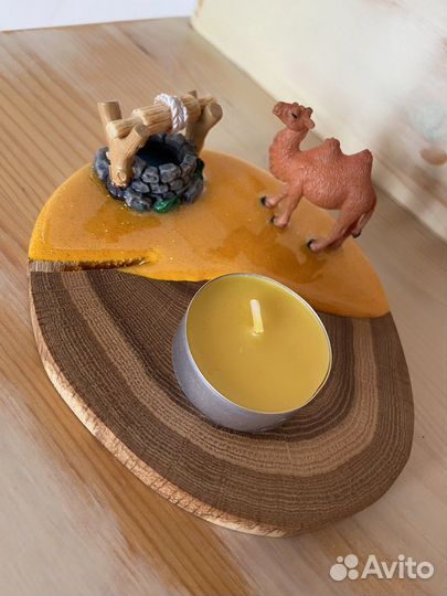 Подставка-сувенир «Сахара». Дуб, смола