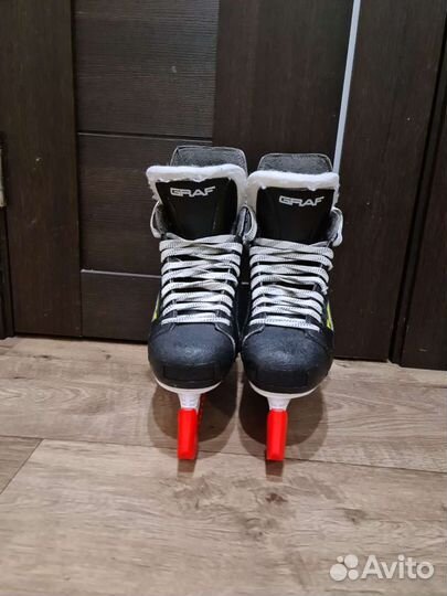 Коньки хоккейные