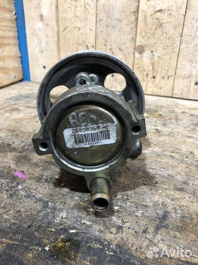 Насос гидроусилителя руля Renault 26090956