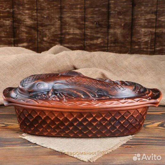 Рыбница из красной глины