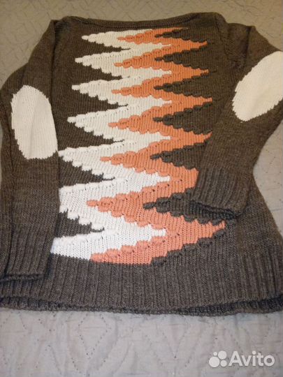 Свитер женский