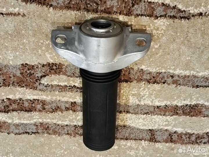 Опора заднего амортизатора Toyota Rav 4 XA50