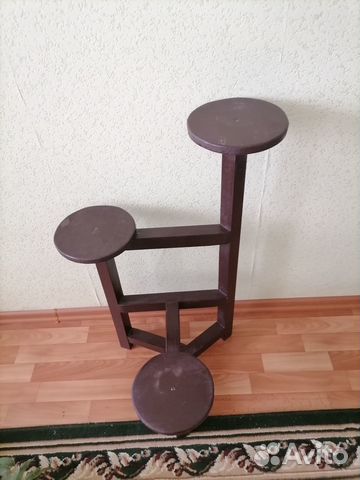 Полочка напольная для цветов