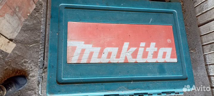 Перфоратор makita HR 2450