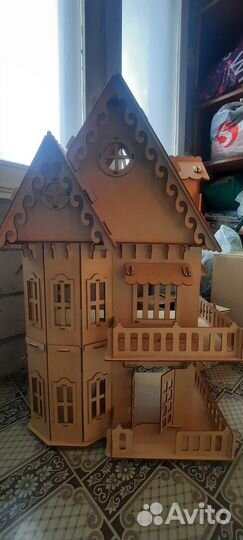 Домик кукольный
