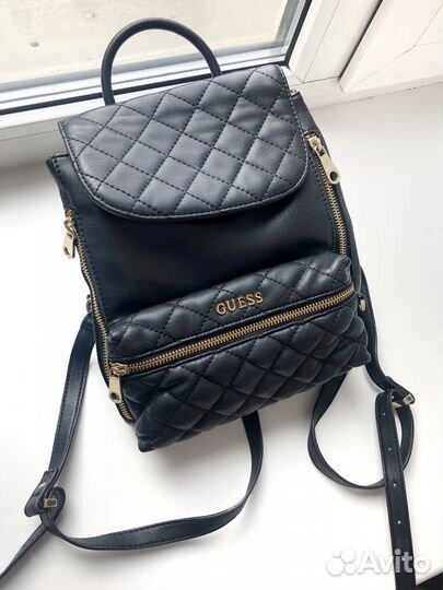 Рюкзак Guess