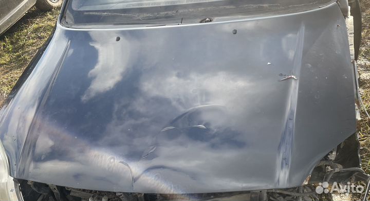 Капот (с дефектом) toyota avensis T 250