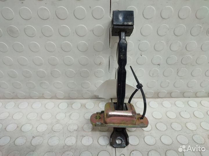 Ограничитель двери передний Mitsubishi Lancer 9 CS