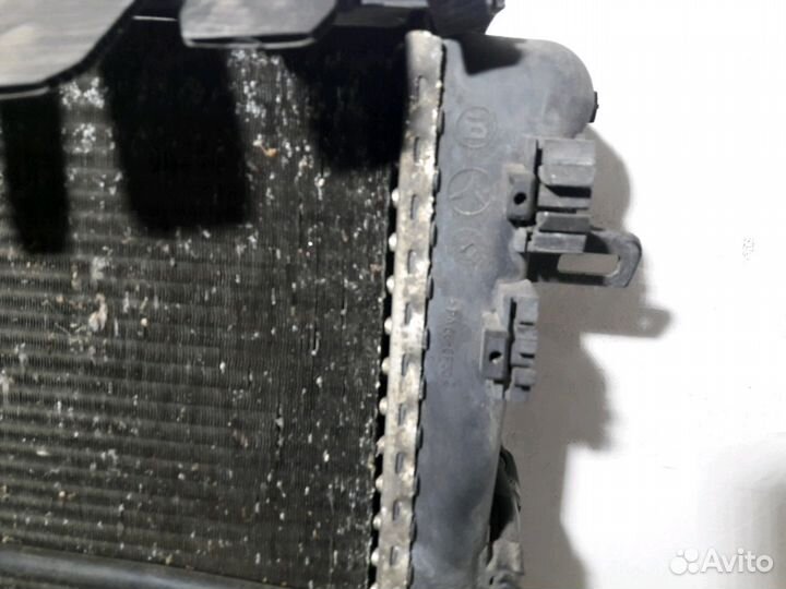 Радиатор охлаждения Mercedes Vito А6395010401