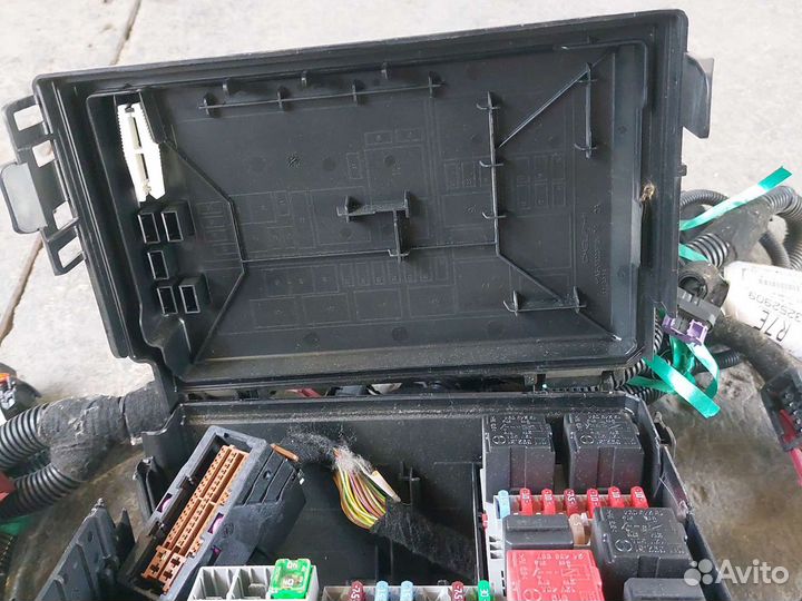 Проводка подкапотная Opel Corsa D 13252909