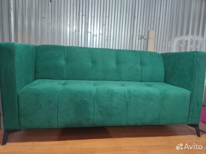 Диван в офис