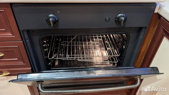 Духовой шкаф