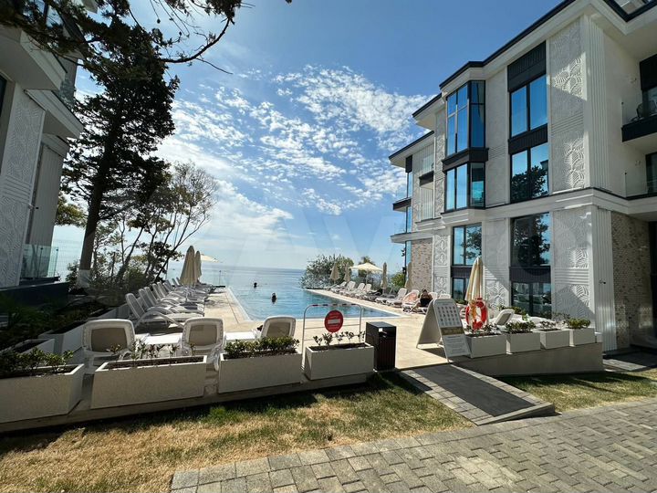 2-к. апартаменты, 65 м², 1/4 эт.