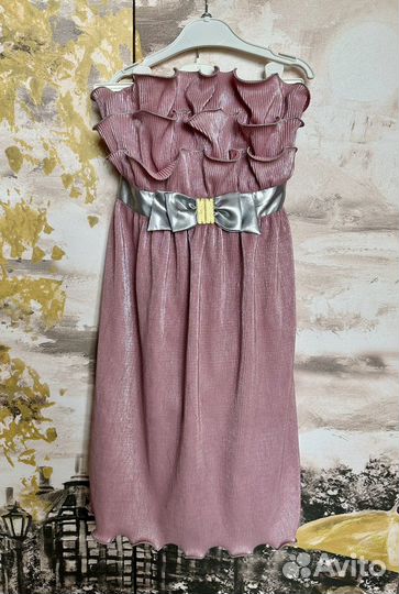 Платья нарядные 134, 146см