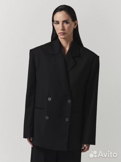 Двубордный жакет Zarina Iconic