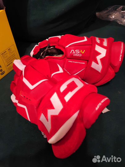 Краги хоккейные 12,13 размер