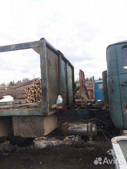 Лесовозный кузов