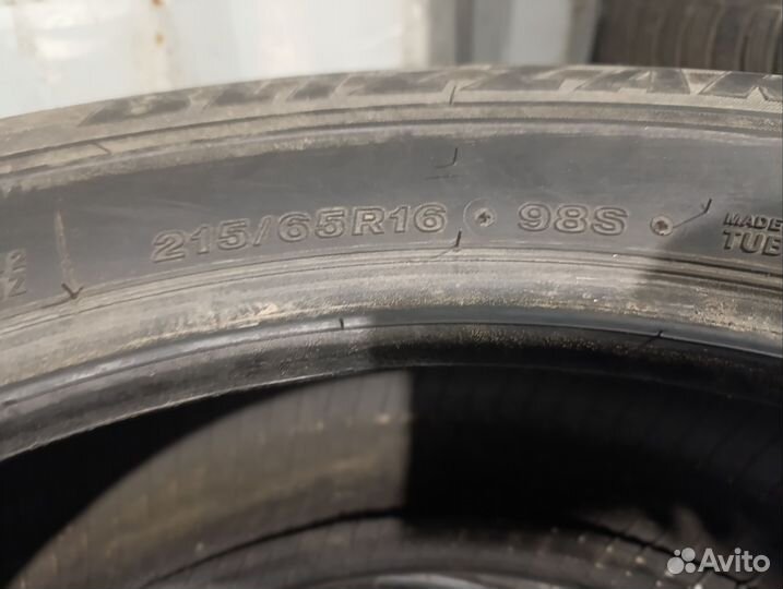 Bridgestone Blizzak Revo GZ 215/65 R16 98S