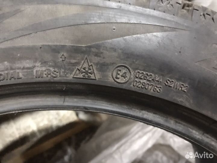 Bridgestone Blizzak Ice 255/45 R18 99