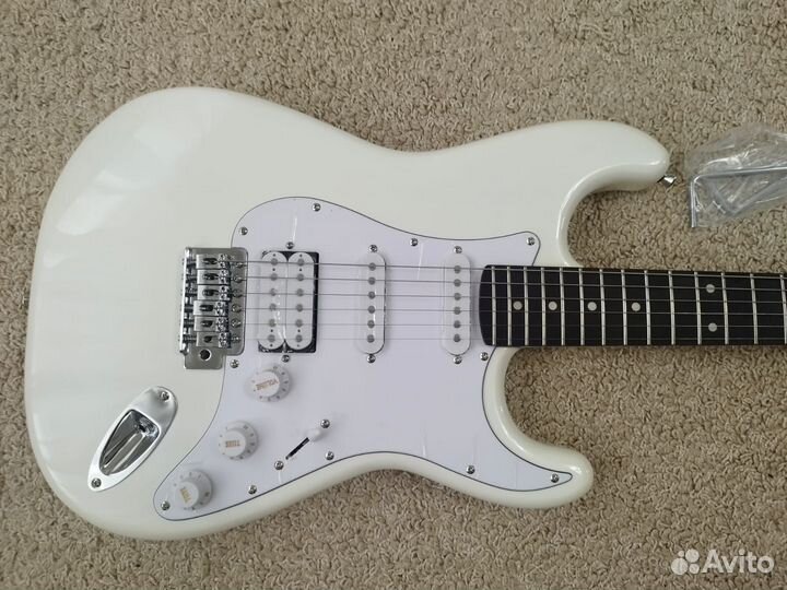 Электрогитара Aria STG-004 WH Новая