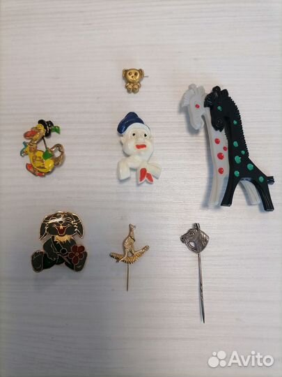 Фигурки. Детские значки