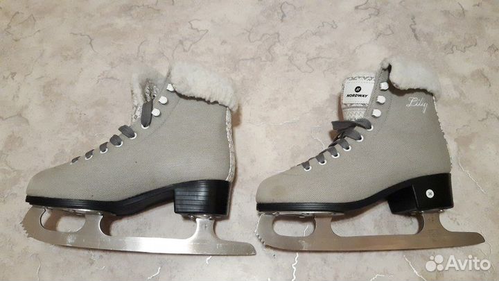 Коньки женские 36 размер