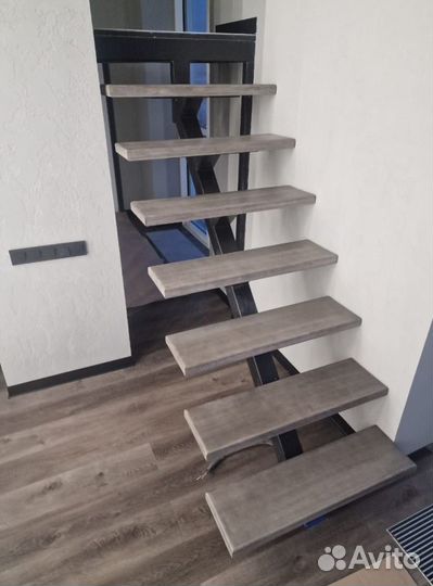 Деревянные ступени для лестниц установка