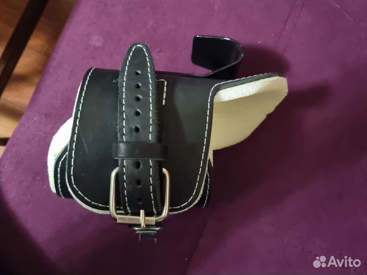 Гравитационные ботинки (крюки для ног)