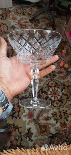 Вазочка для варенья на ножке