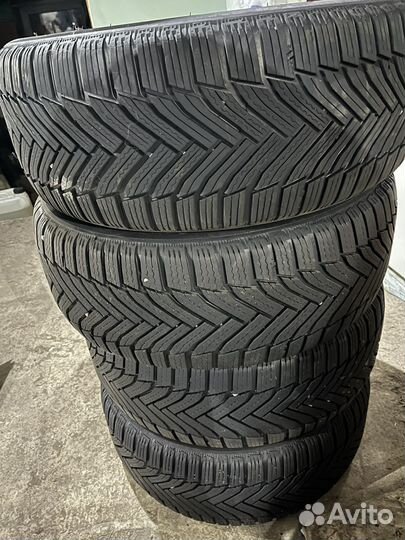 Michelin Alpin 6 225/50 R17